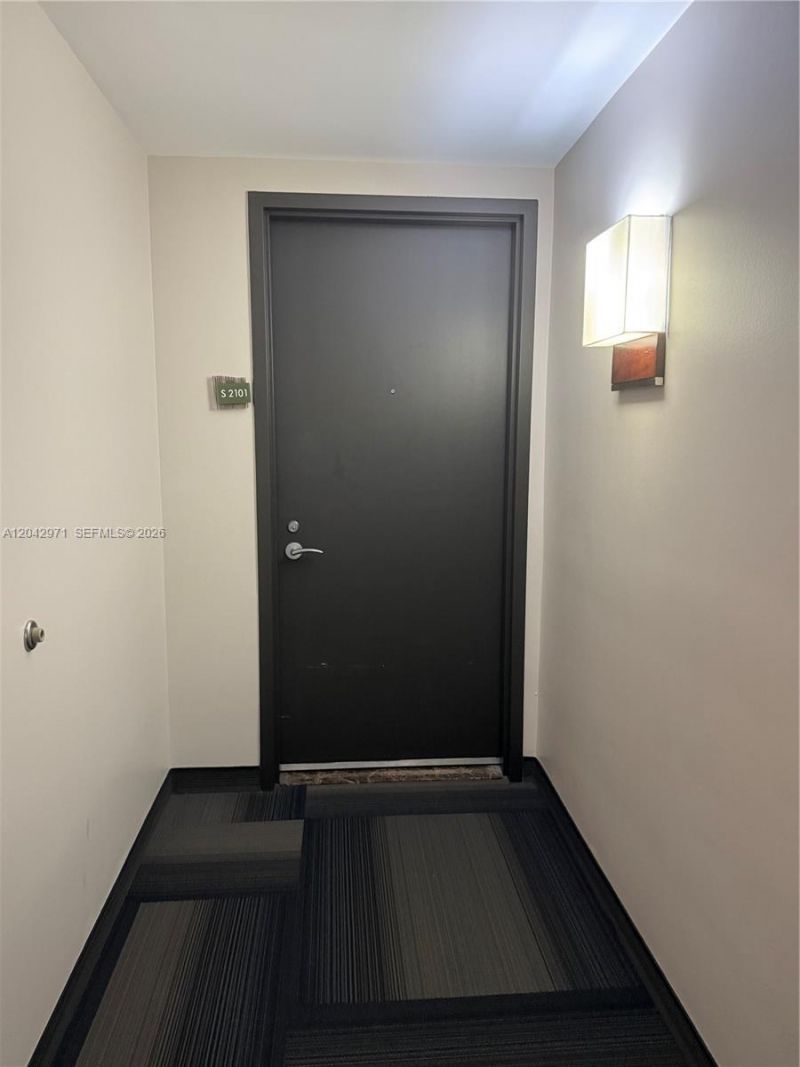 2681 N Flamingo Rd , Unit 2101S, Sunrise, FL 33323 Photo