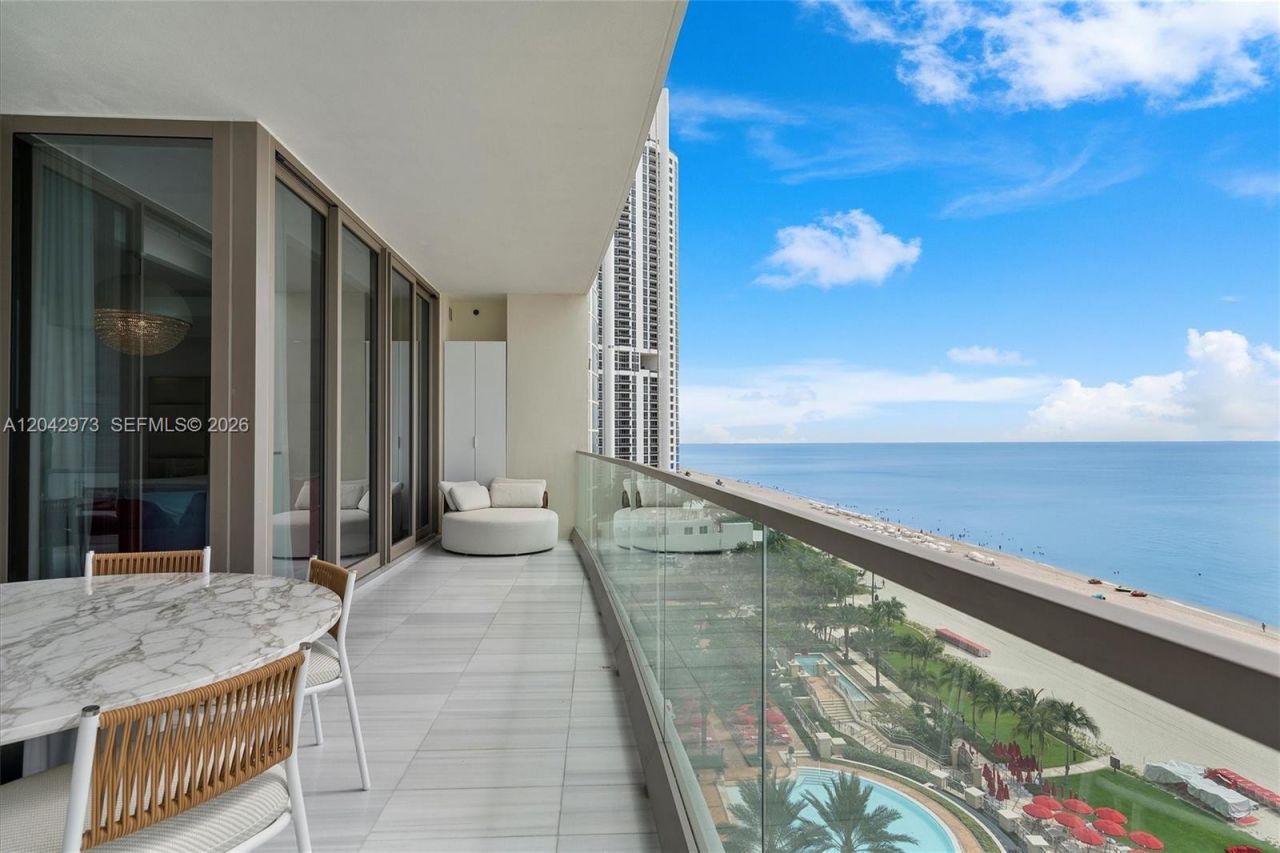 17901 Collins Avenue , Unit 902, Sunny Isles Beach, FL 33160 Photo