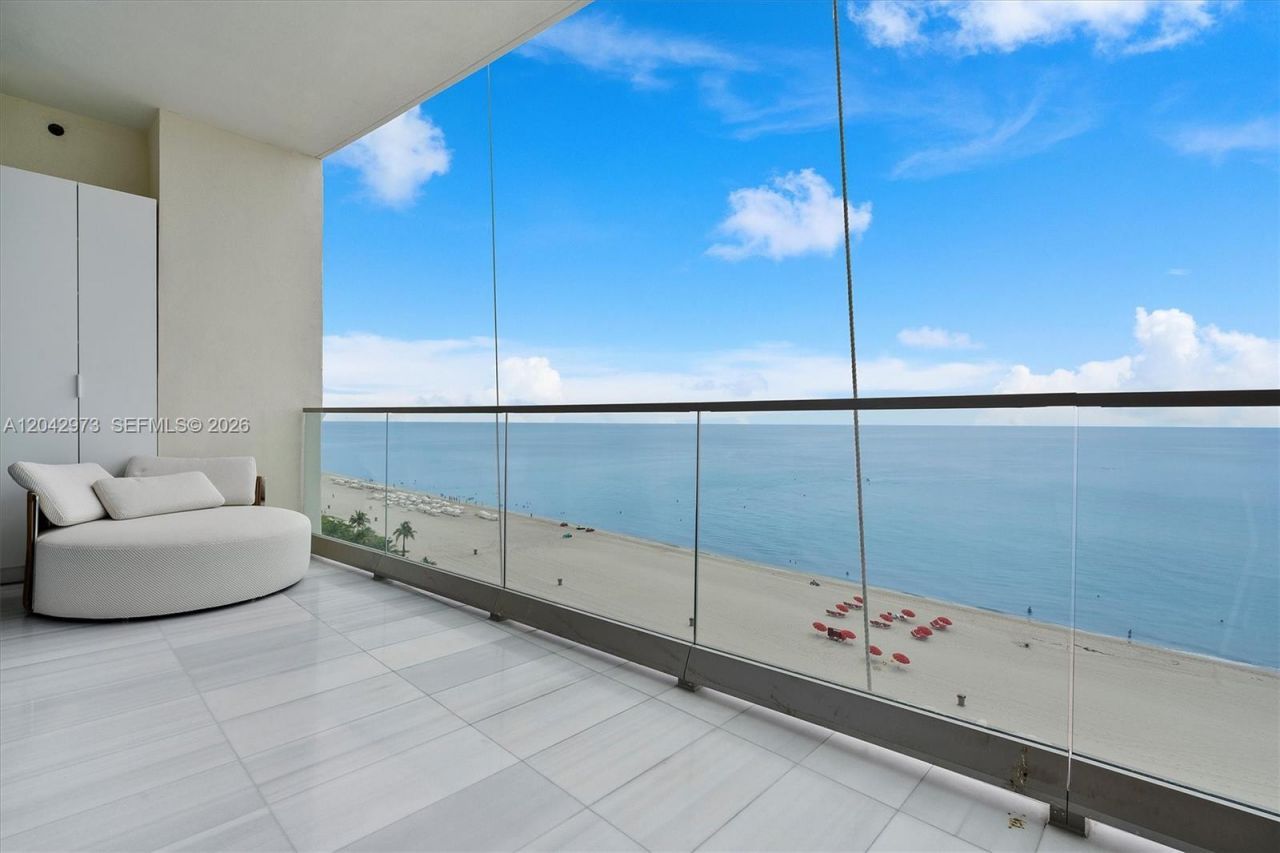 17901 Collins Avenue , Unit 902, Sunny Isles Beach, FL 33160 Photo