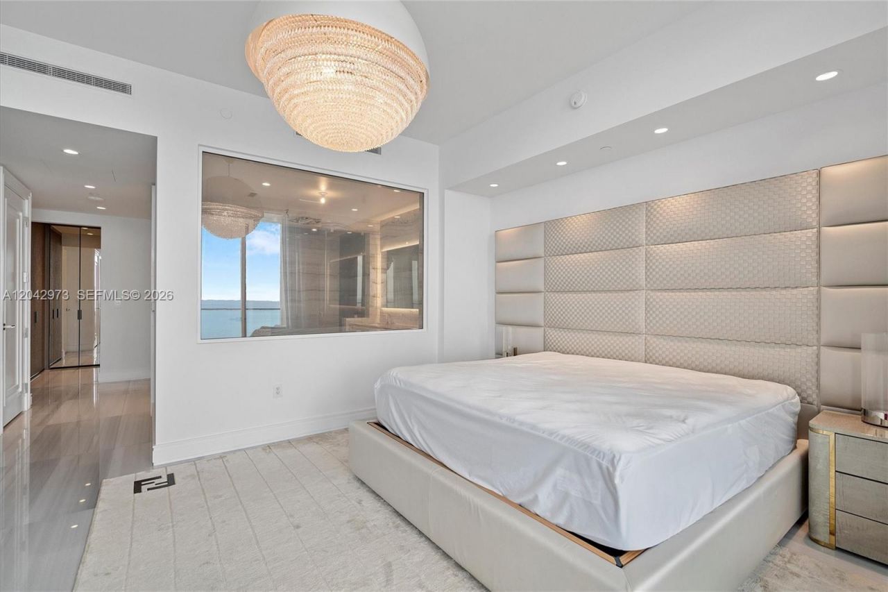 17901 Collins Avenue , Unit 902, Sunny Isles Beach, FL 33160 Photo