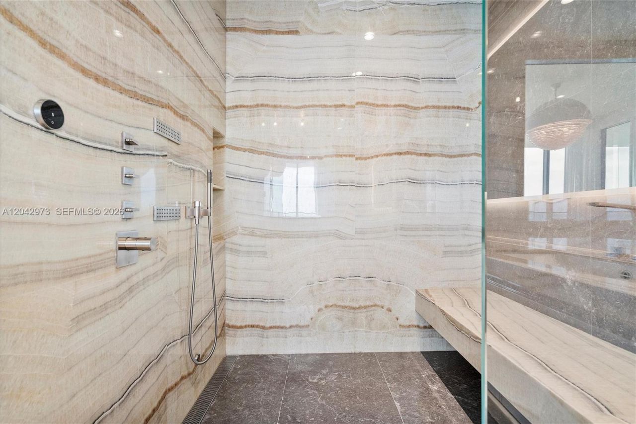 17901 Collins Avenue , Unit 902, Sunny Isles Beach, FL 33160 Photo