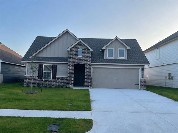 10204 Neptune Court , Waco, TX 76708