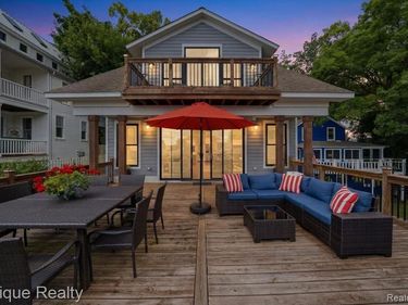 114 Bellevue Avenue, Lake Orion Vlg, MI 48362