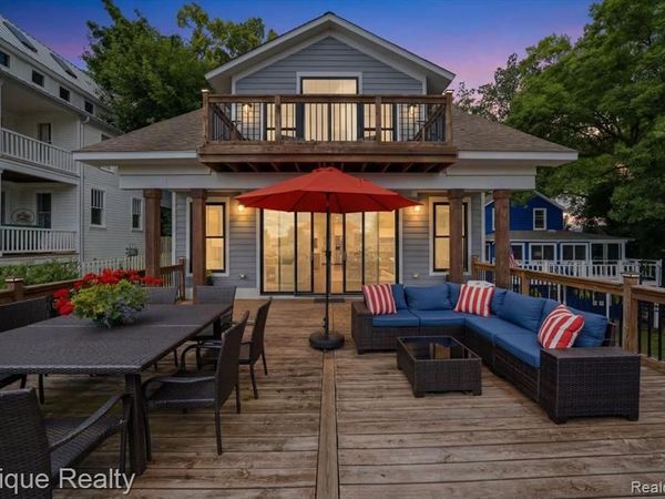 114 Bellevue Avenue, Lake Orion Vlg, MI 48362