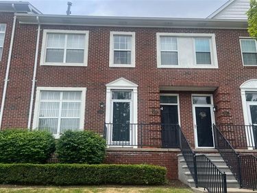 14303 Vauxhall Drive, Unit 120, Sterling Heights, Mi 48313