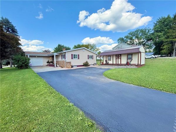 120 Clarksen Dr, New Castle, PA 16101
