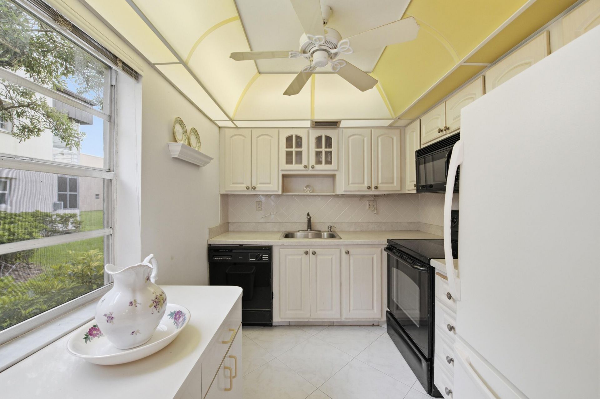 441 Burgundy J, Unit 441, Delray Beach, FL 33484 Photo