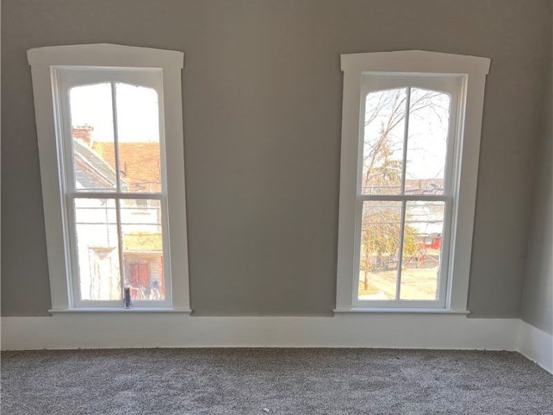 105 N PHILADELPHIA Street, Freeport, OH 43973 Photo 9