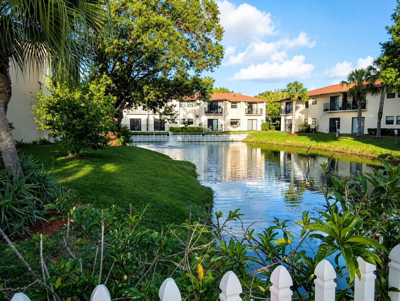 2050 Oleander Boulevard, Unit 1-105, Fort Pierce, FL 34950 Photo