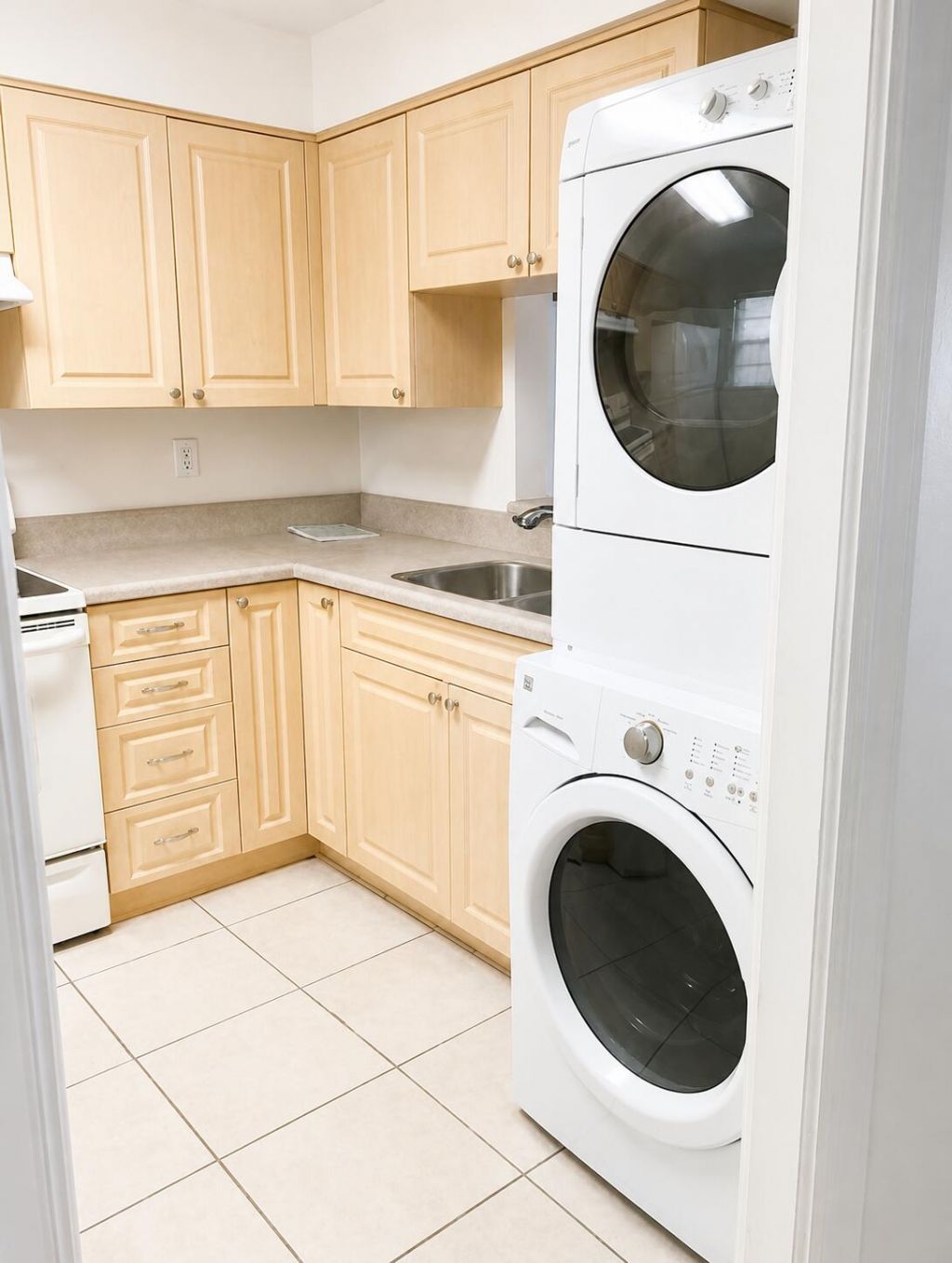 2050 Oleander Boulevard, Unit 1-105, Fort Pierce, FL 34950 Photo