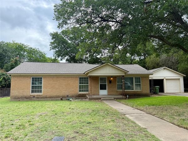 3539 Kingsbury Avenue , Richland Hills, TX 76118