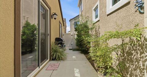 2032 Brave Hawk Loop, Roseville, CA 95747 Photo