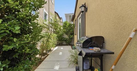2032 Brave Hawk Loop, Roseville, CA 95747 Photo