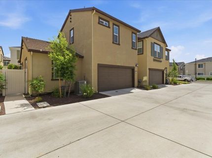 2032 Brave Hawk Loop, Roseville, CA 95747 Photo