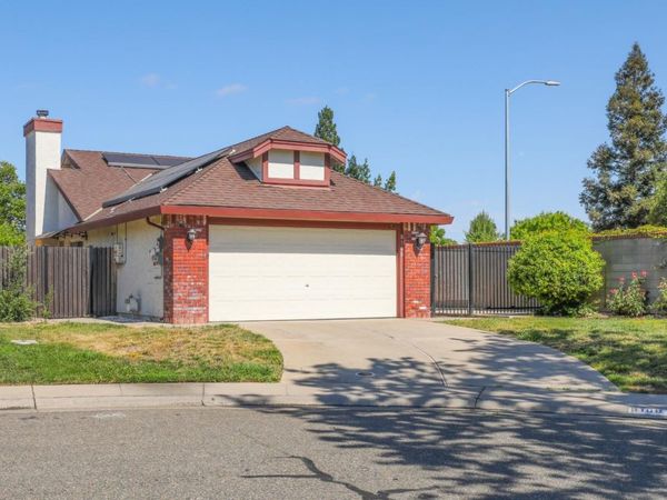 8100 Halladale Ct, Sacramento, CA 95829