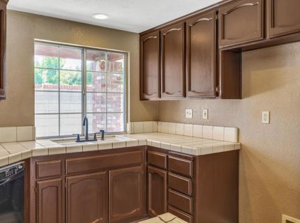 8100 Halladale Ct, Sacramento, CA 95829 Photo