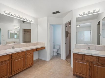 5560 Lackland Way, Sacramento, CA 95835 Photo