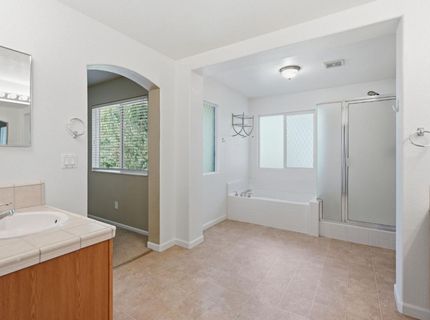 5560 Lackland Way, Sacramento, CA 95835 Photo