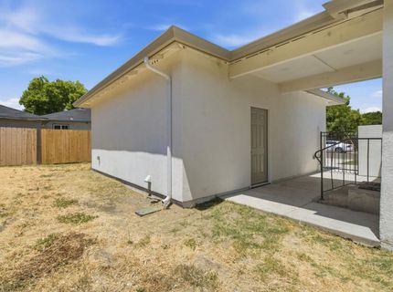 1404 Middlefield Ave, Stockton, CA 95204 Photo