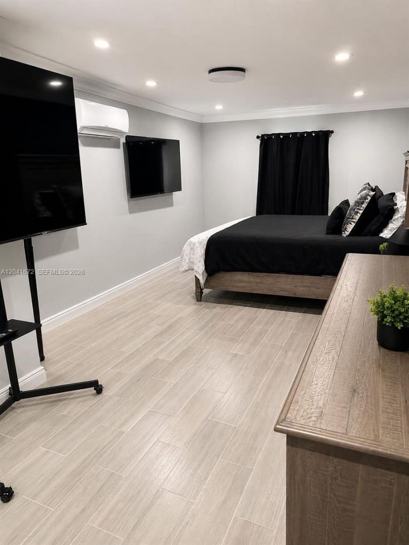 1049 Wyoming Ave, Fort Lauderdale, FL 33312 Photo