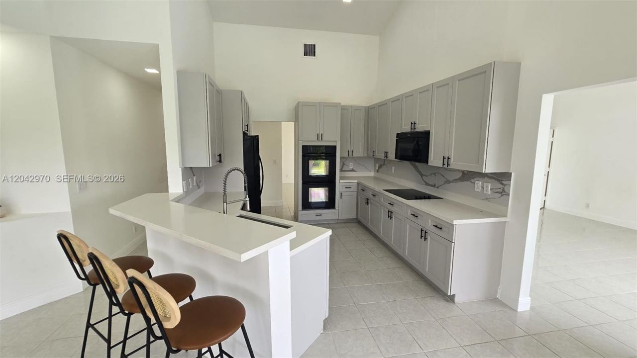 10320 Guatemala St, Unit -, Cooper City, FL 33026 Photo