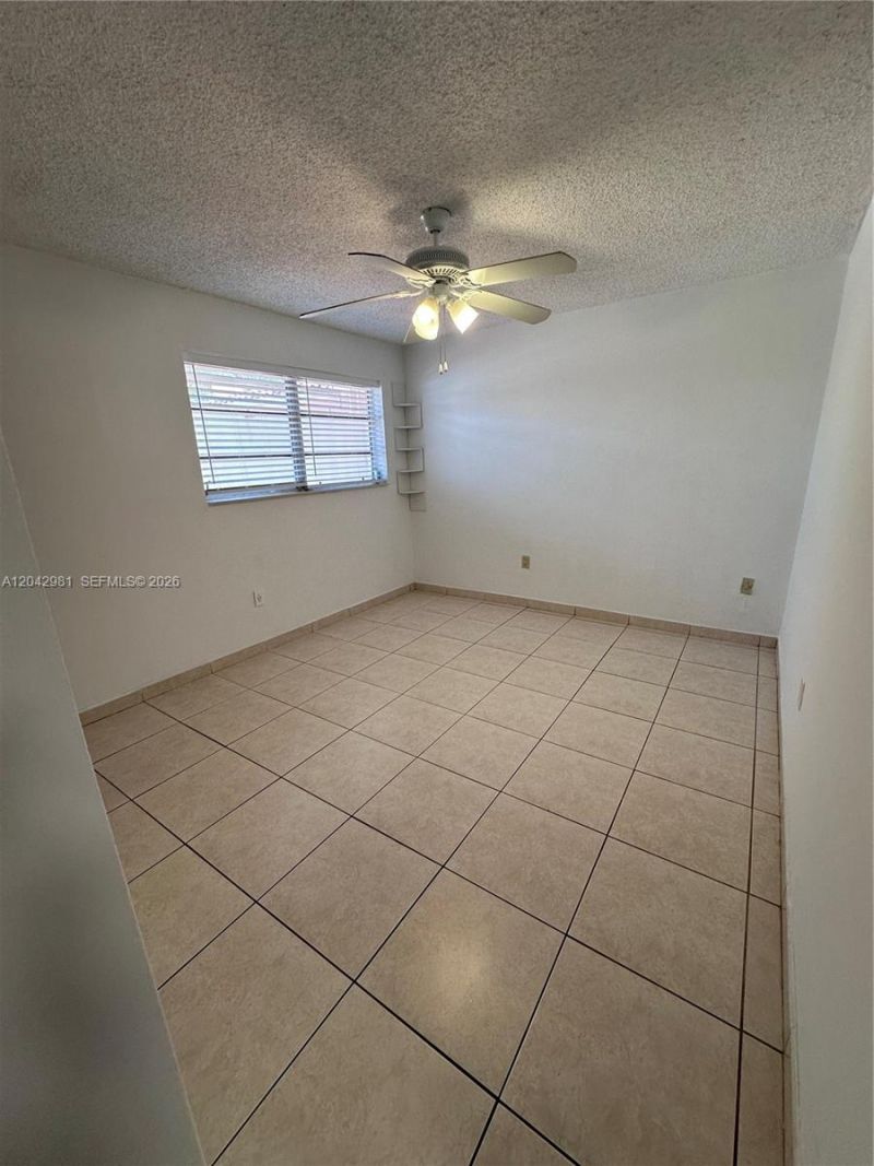 980 SW 10th St , Unit 980, Miami, FL 33130 Photo