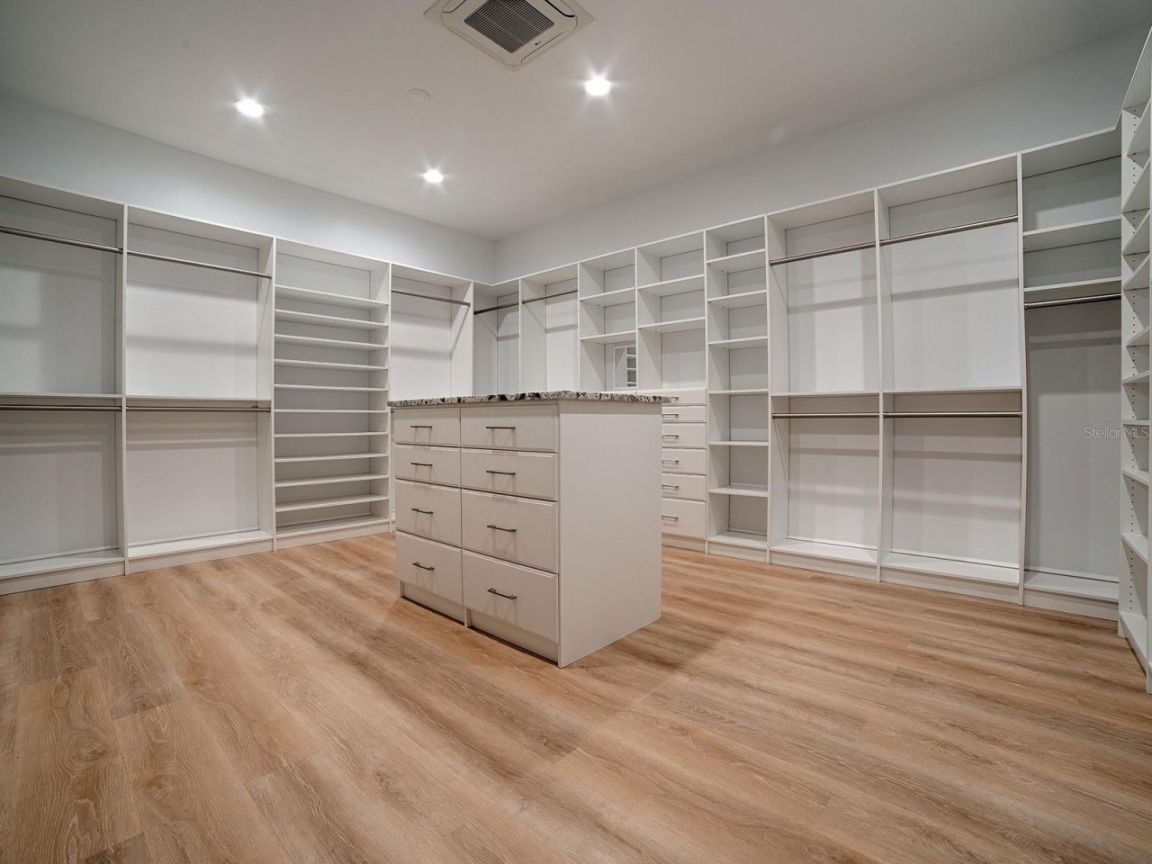 1792 Lake Miona Drive, The Villages, FL 32162 Photo