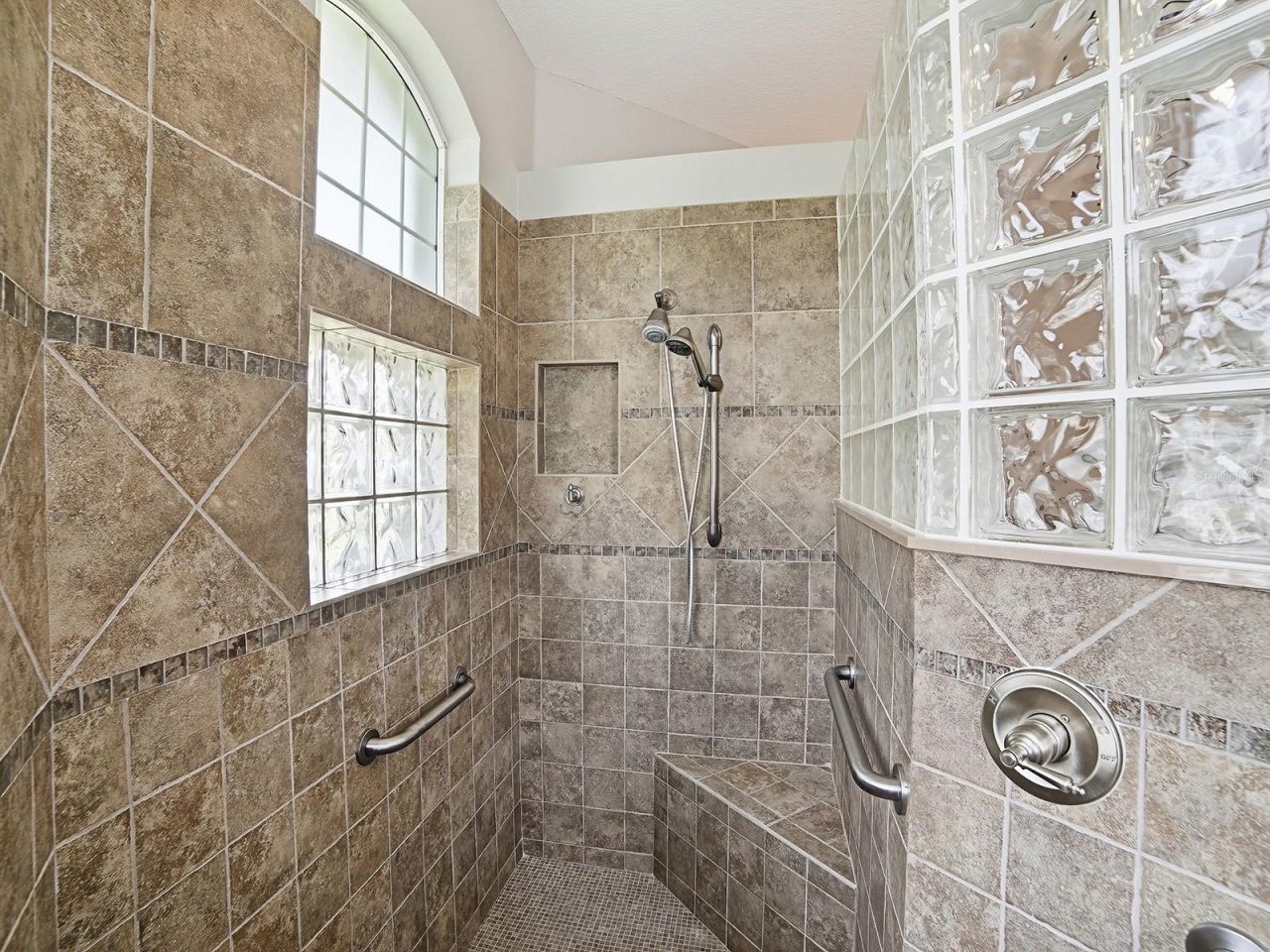 1792 Lake Miona Drive, The Villages, FL 32162 Photo