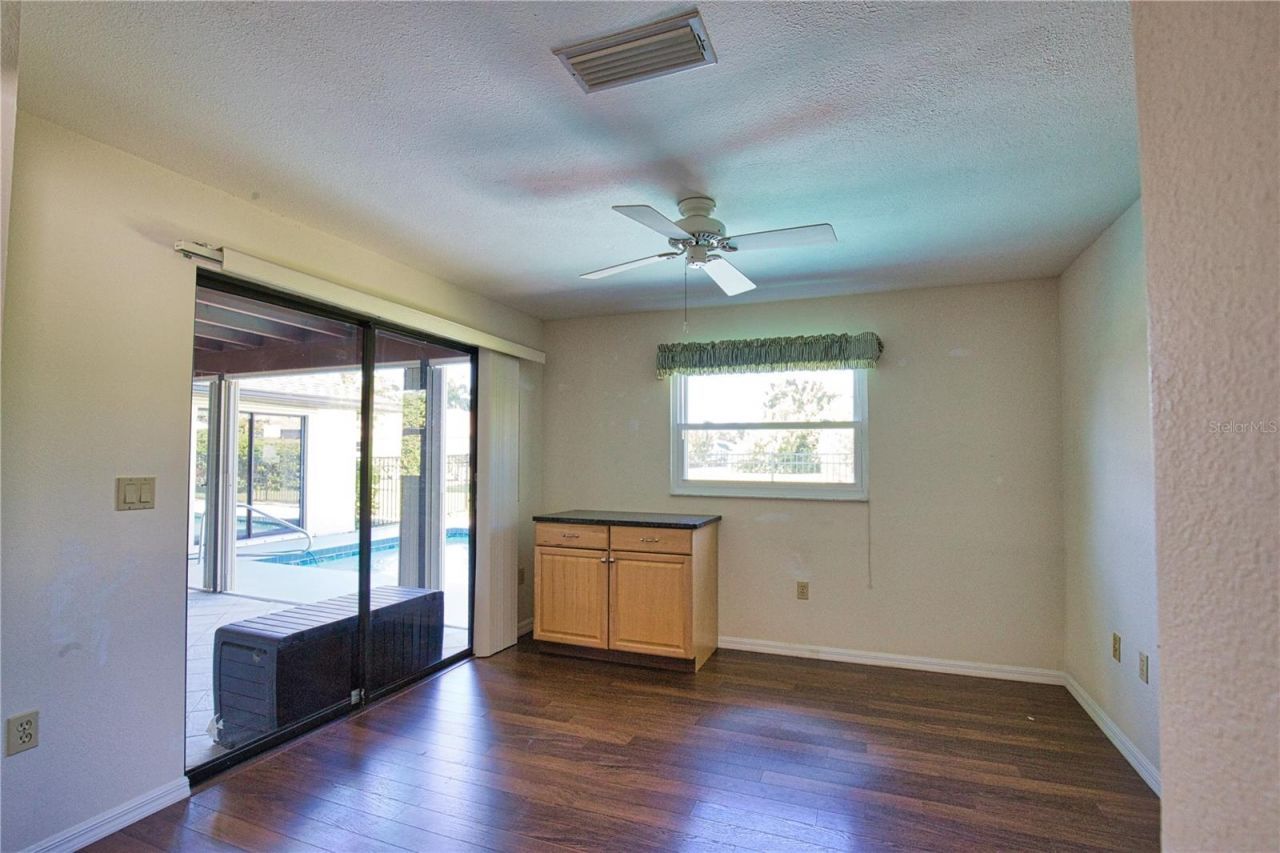 902 Pinehurst Lane, Venice, FL 34293 Photo