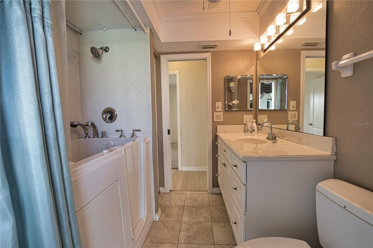902 Pinehurst Lane, Venice, FL 34293 Photo
