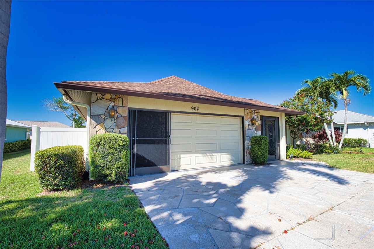 902 Pinehurst Lane, Venice, FL 34293 Photo
