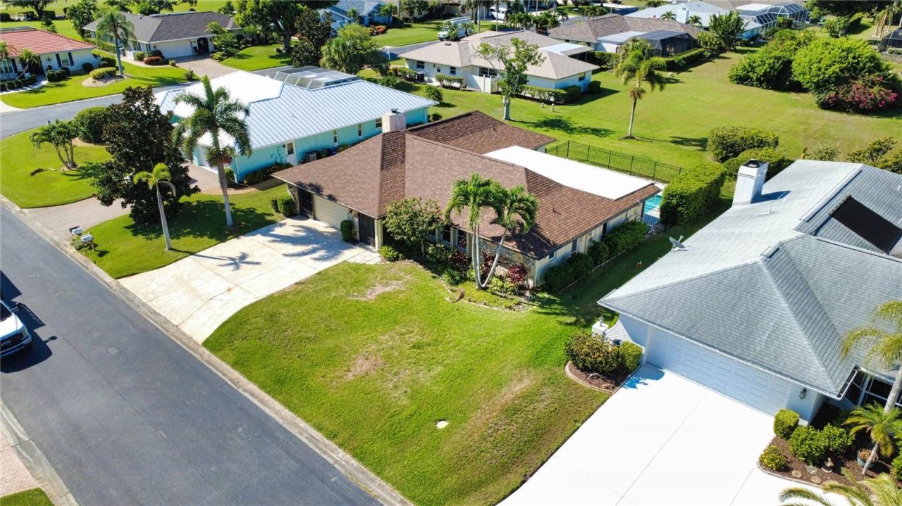 902 Pinehurst Lane, Venice, FL 34293 Photo