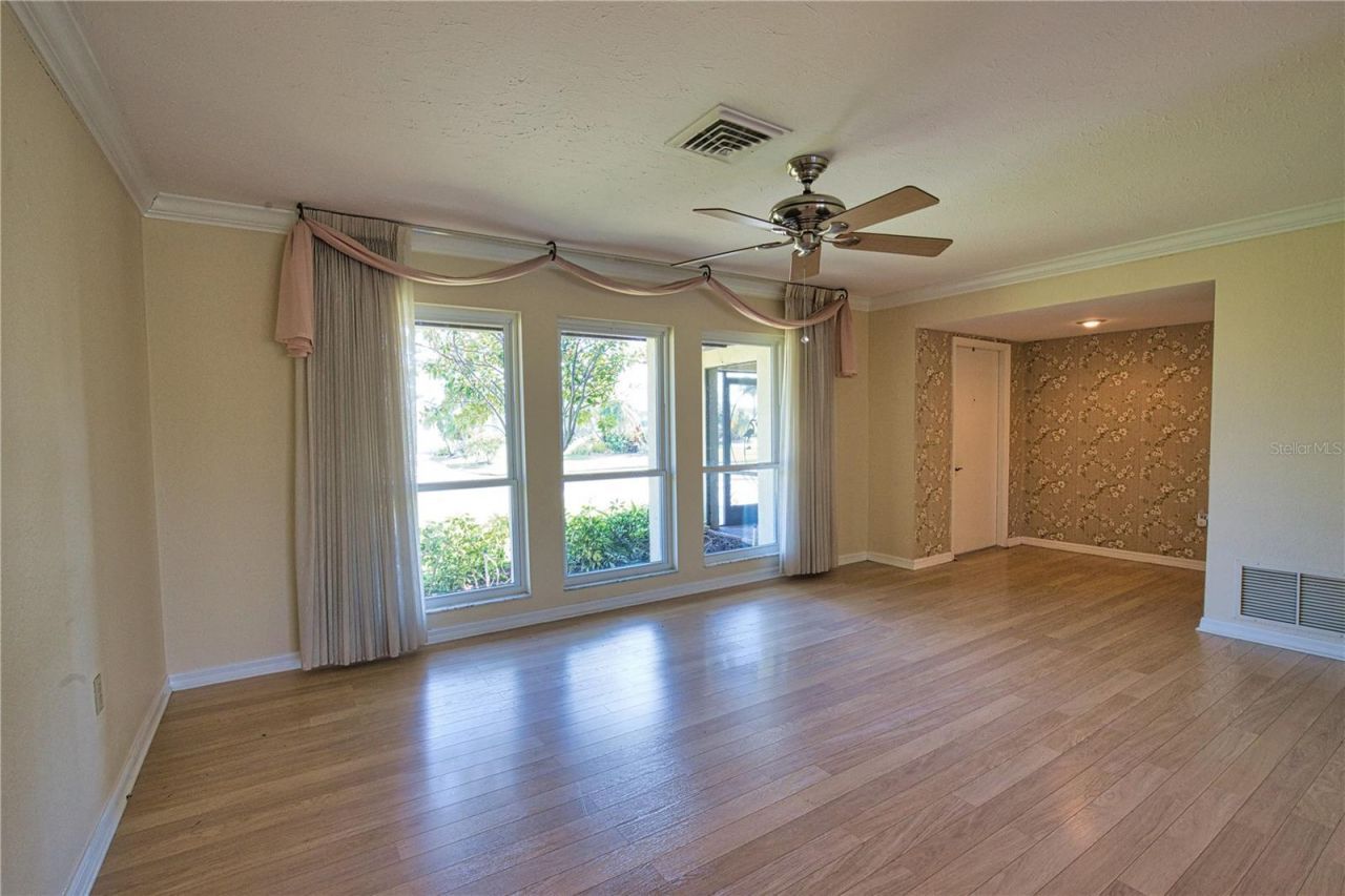 902 Pinehurst Lane, Venice, FL 34293 Photo