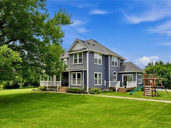 25290 Quivira Road, Louisburg, KS 66053