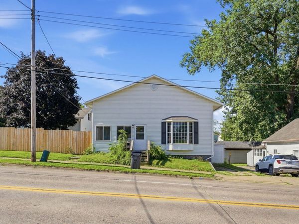 1105 Spring Street , Burlington, IA 52601
