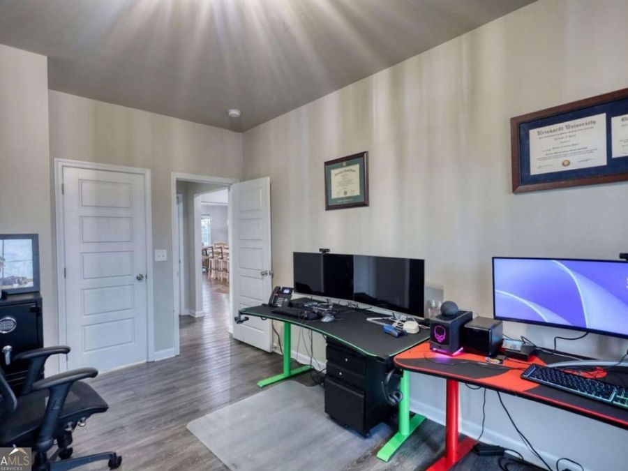 Property Image 35