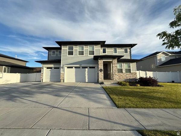 1867 W 2135 S, Woods Cross, UT 84087