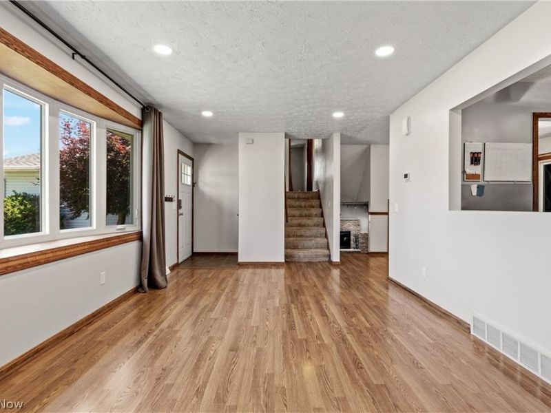 7728 Brunswick Circle NW, Massillon, OH 44646 Photo 6