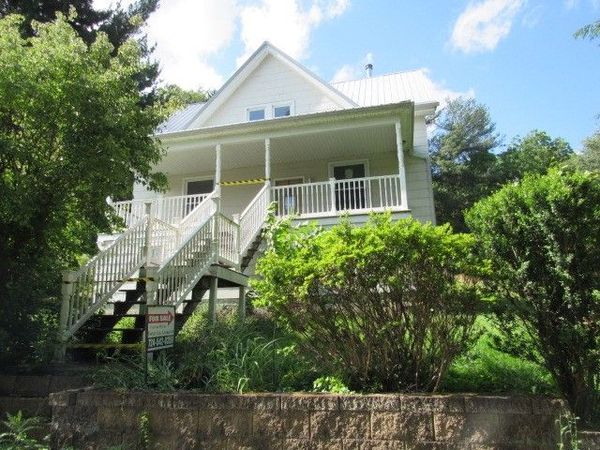 319 Miller Lane, Ruffs Dale, PA 15679