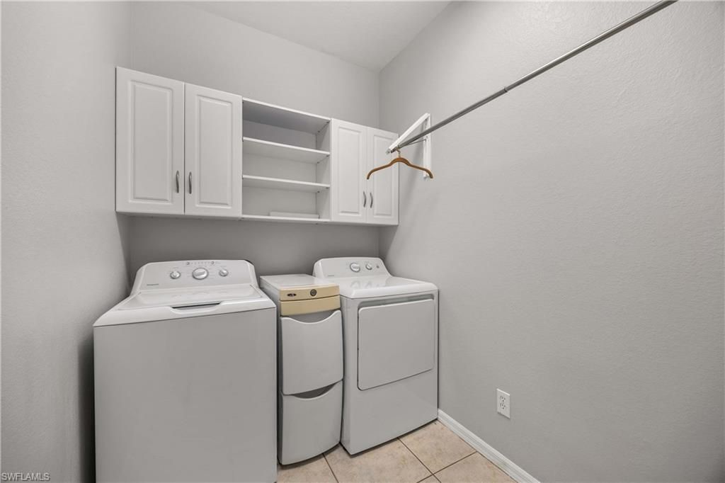 9882 El Greco Cir, Bonita Springs, FL 34135 Photo