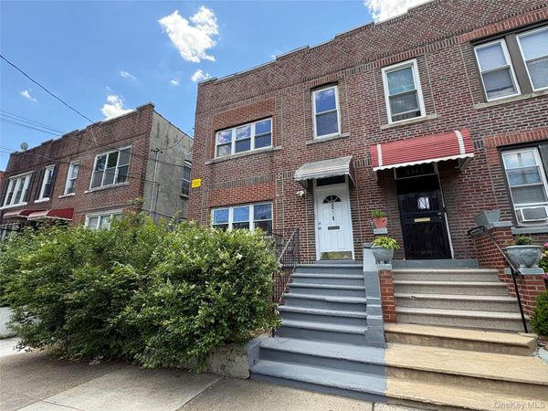3321 Fish Avenue , Bronx, NY 10469