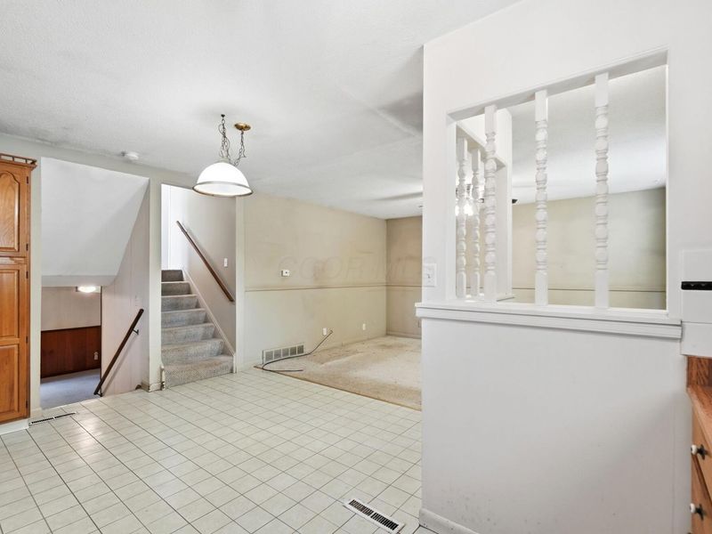 4943 Warminster Drive, Columbus, OH 43232 Photo 13