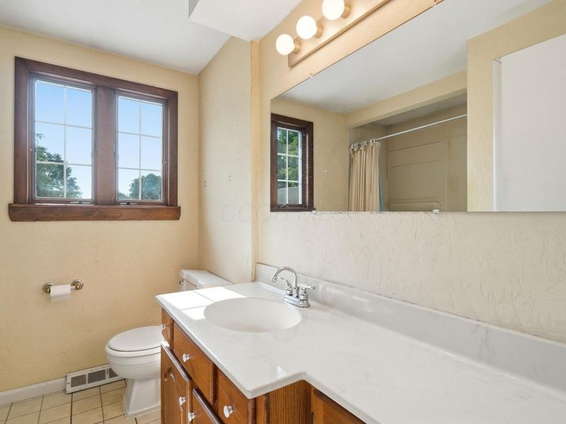 4943 Warminster Drive, Columbus, OH 43232 Photo 19