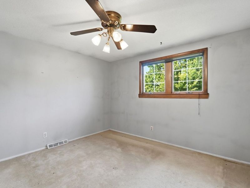 4943 Warminster Drive, Columbus, OH 43232 Photo 22