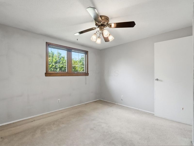 4943 Warminster Drive, Columbus, OH 43232 Photo 23
