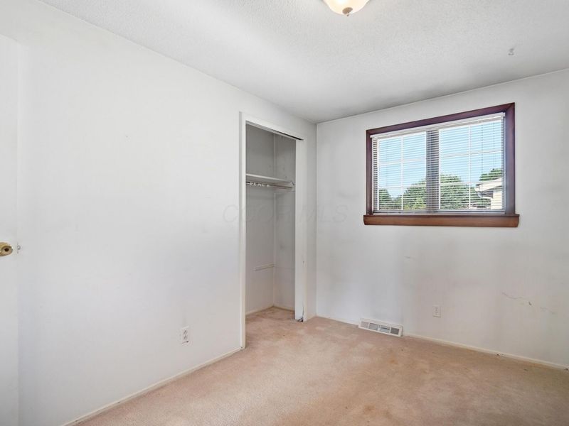 4943 Warminster Drive, Columbus, OH 43232 Photo 26