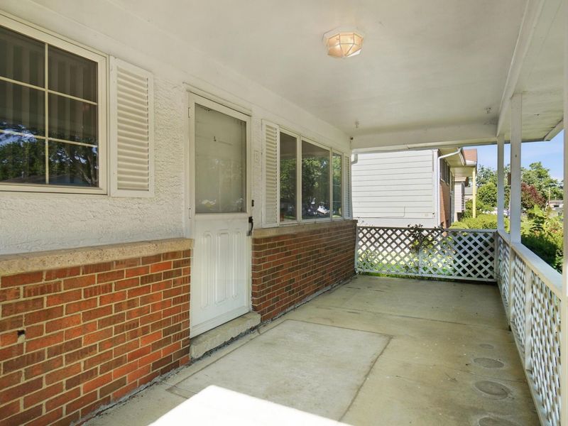 4943 Warminster Drive, Columbus, OH 43232 Photo 4