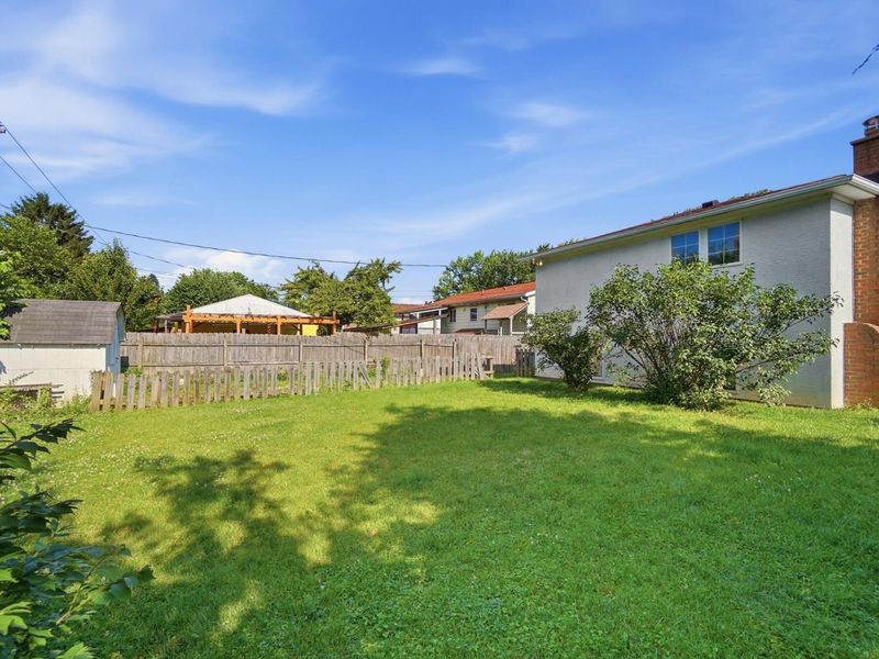 4943 Warminster Drive, Columbus, OH 43232 Photo 45