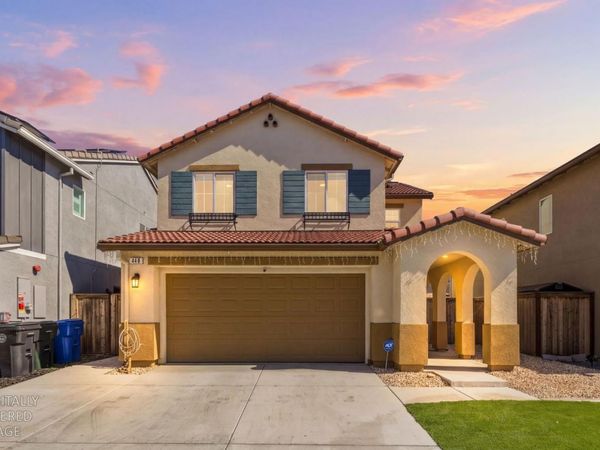 440 Half Dome Dr, Manteca, CA 95337