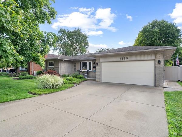 7125 Highview Street, Dearborn Heights, MI 48127